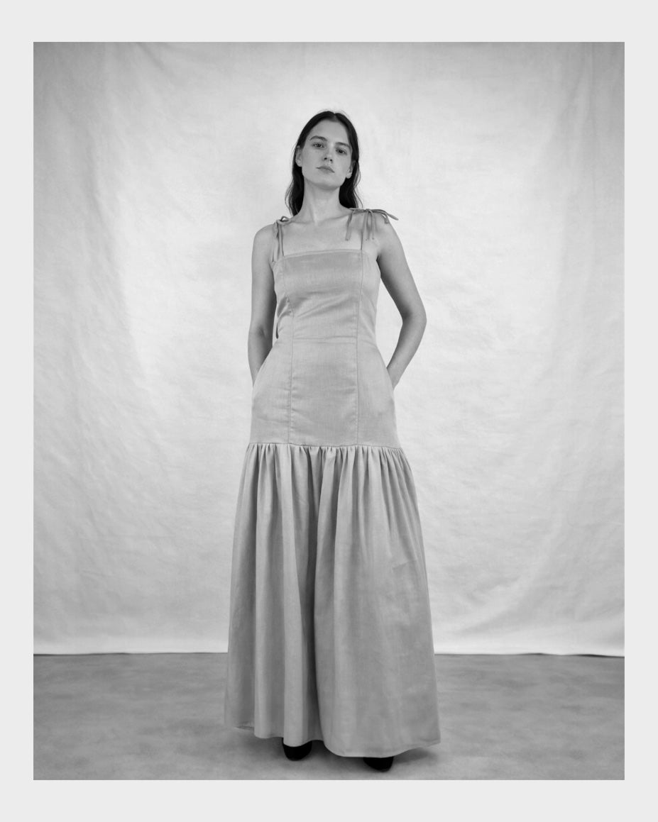 How to Style a Maxi Dress for Every Occasion (Modern Guide)
