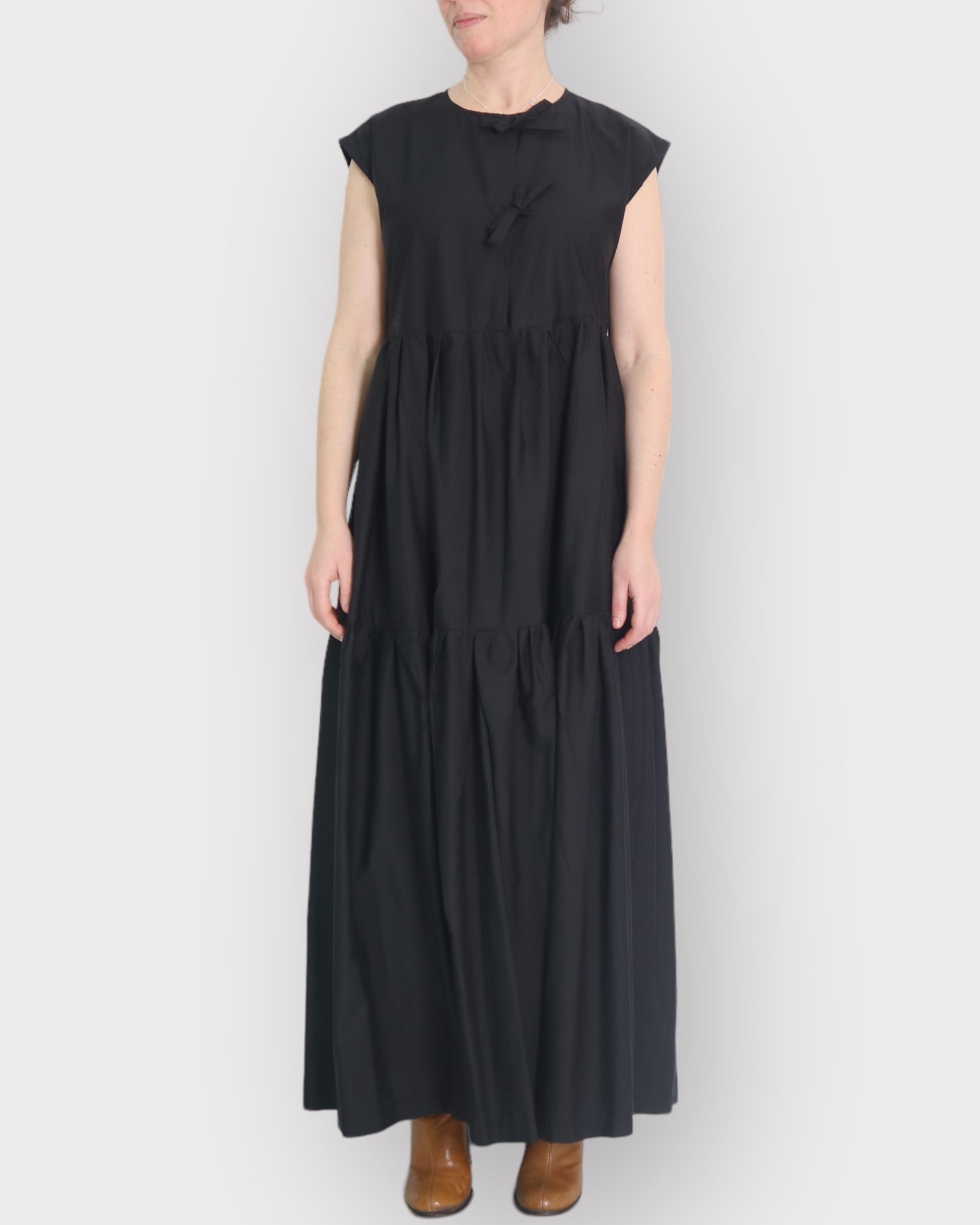 tia_maxi_dress #color_black
